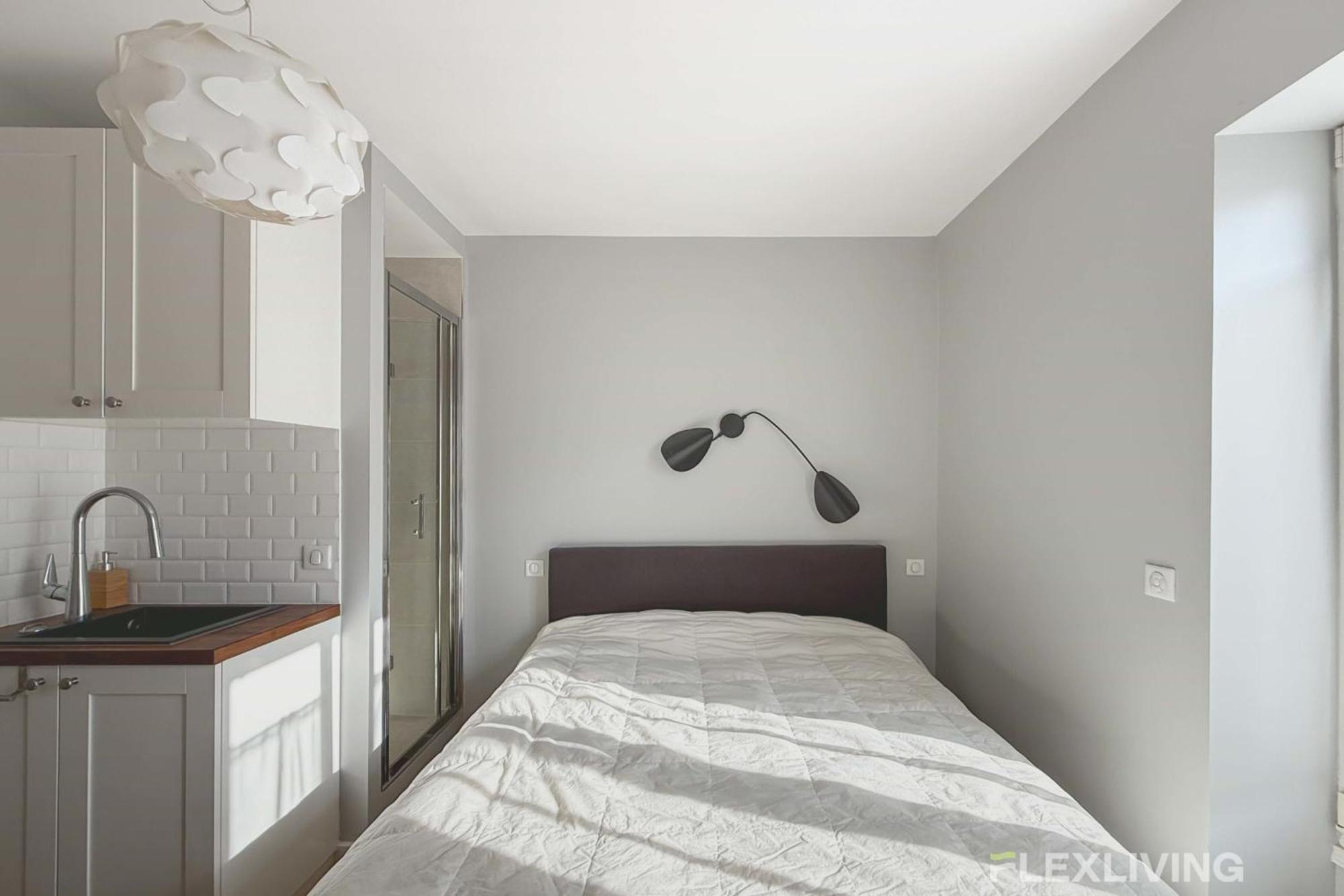 Appartement Chabrol - Beautiful Bright And Fully Equipped T1 Parijs